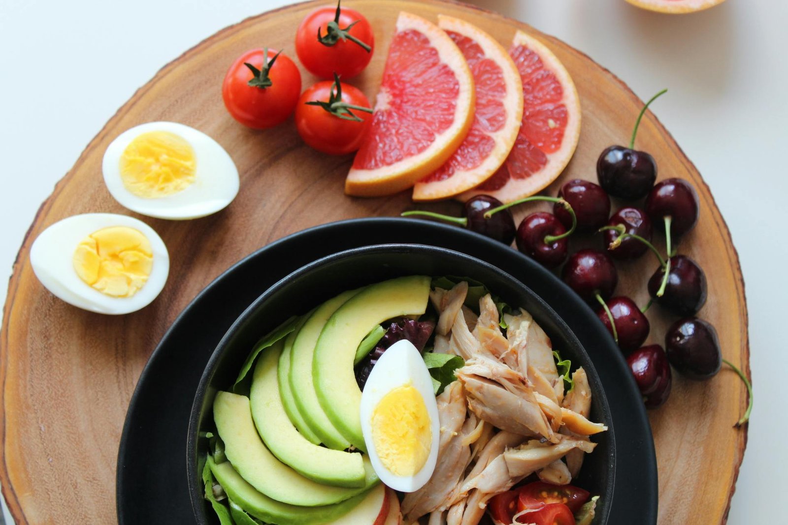 Plan alimenticio para resistencia a la insulina — alimentos reales en una mesa